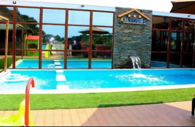 AN House